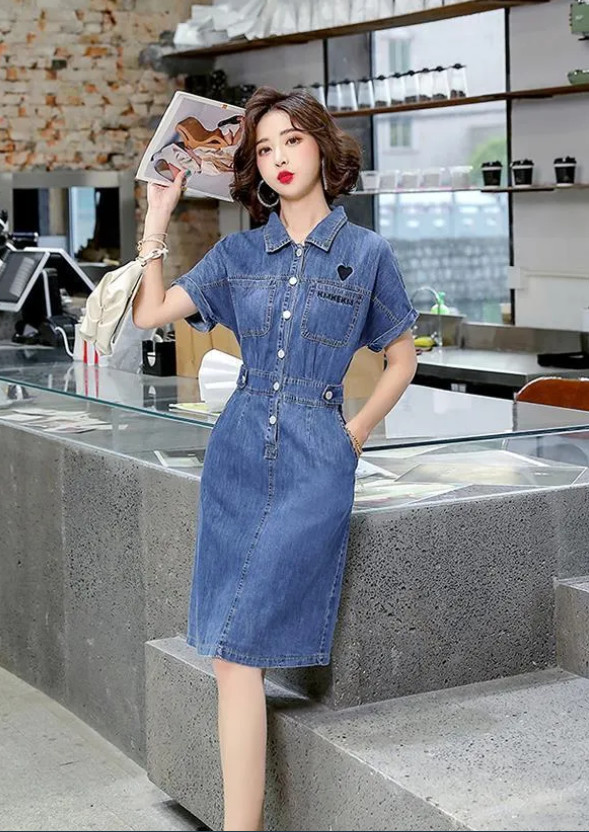 ĐẦM JEAN CỔ SƠ MI EO THUN THÊU TIM